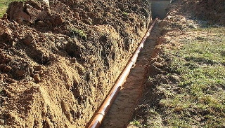 Копка траншей для водопровода в Красноуфимске: цена за метр от 930 руб.